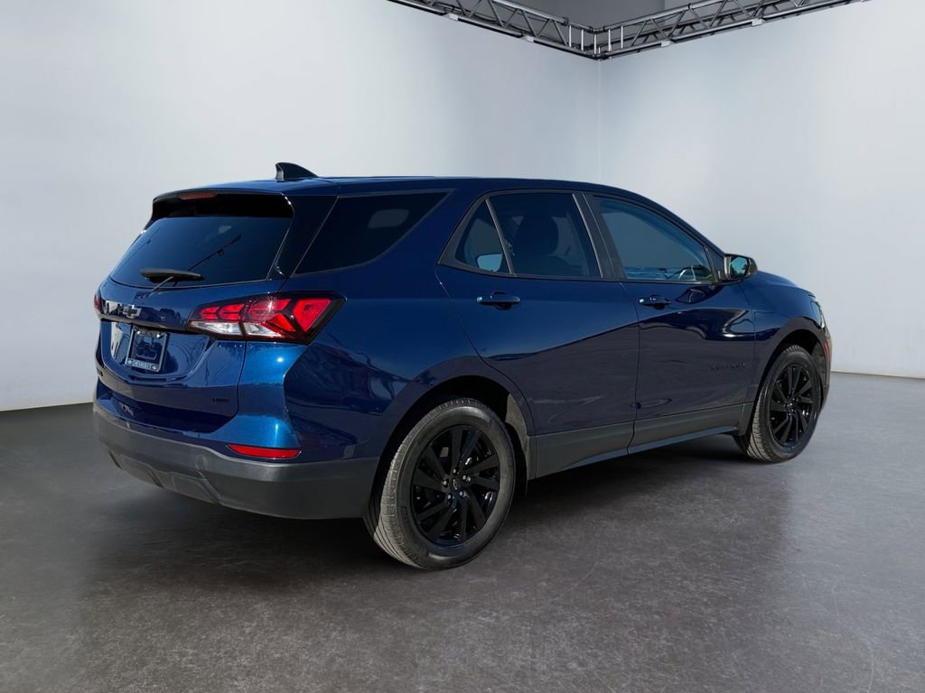 Certified 2023 Chevrolet Equinox LS w/ LS Convenience Package image 3