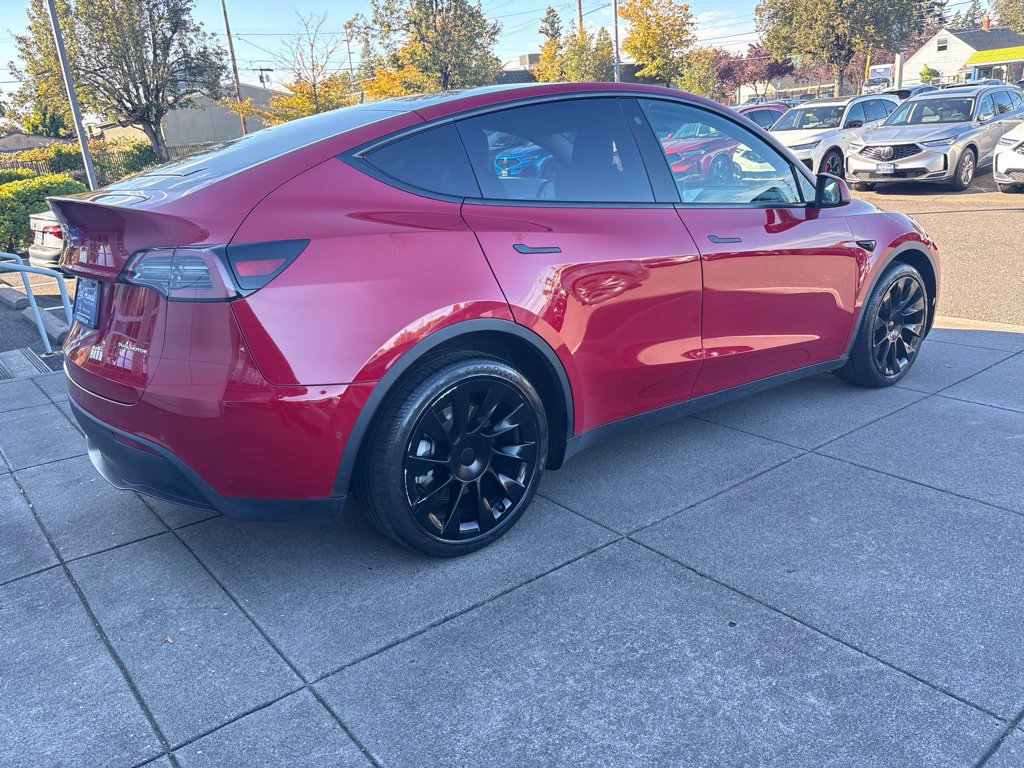 Used 2022 Tesla Model Y Long Range AWD/4WD image 7