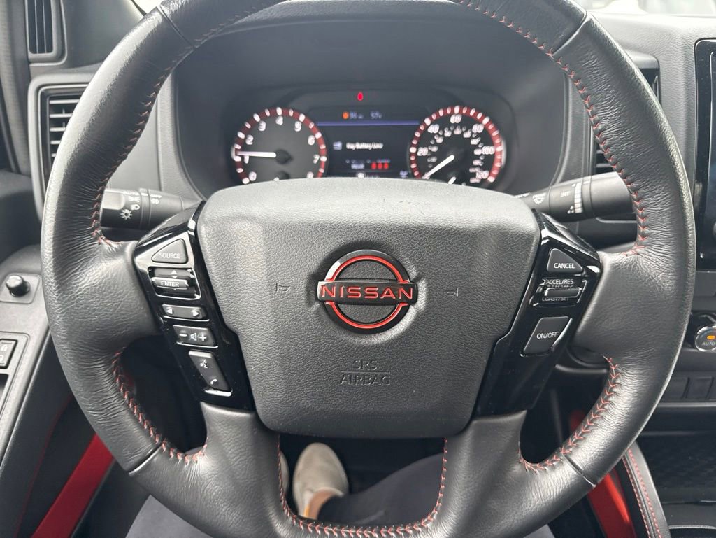 Used 2024 Nissan Frontier PRO-4X AWD/4WD image 2