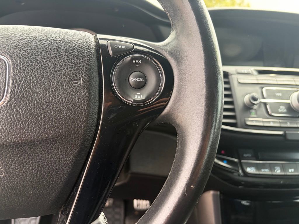 Used 2016 Honda Accord Sport image 27