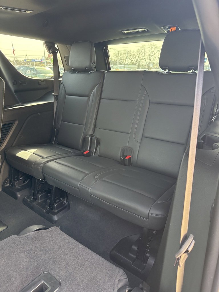 Used 2024 Chevrolet Tahoe Z71 w/ Luxury Package image 7