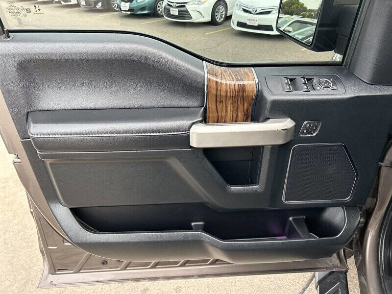 Used 2020 Ford F150 Lariat image 11