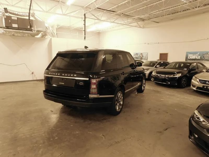 Used 2017 Land Rover Range Rover AWD/4WD image 2