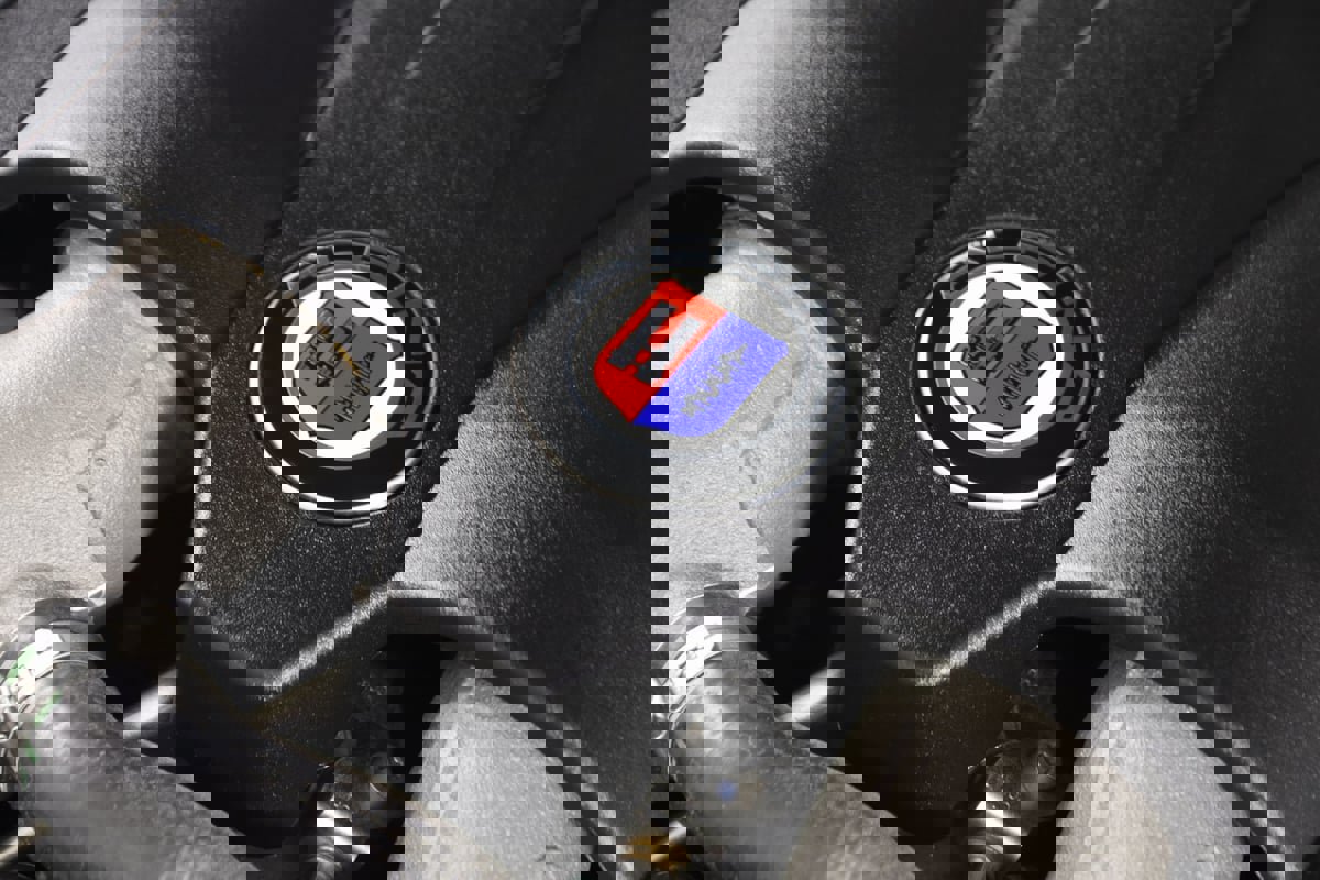 Used 2022 BMW ALPINA B7 xDrive w/ Luxury Rear Seating Package image 37