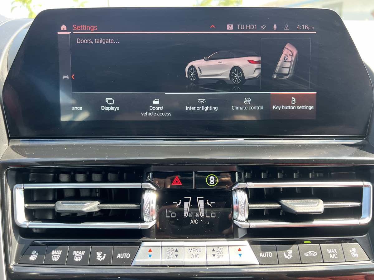 Used 2022 BMW 840i Convertible w/ Comfort Seating Package image 39