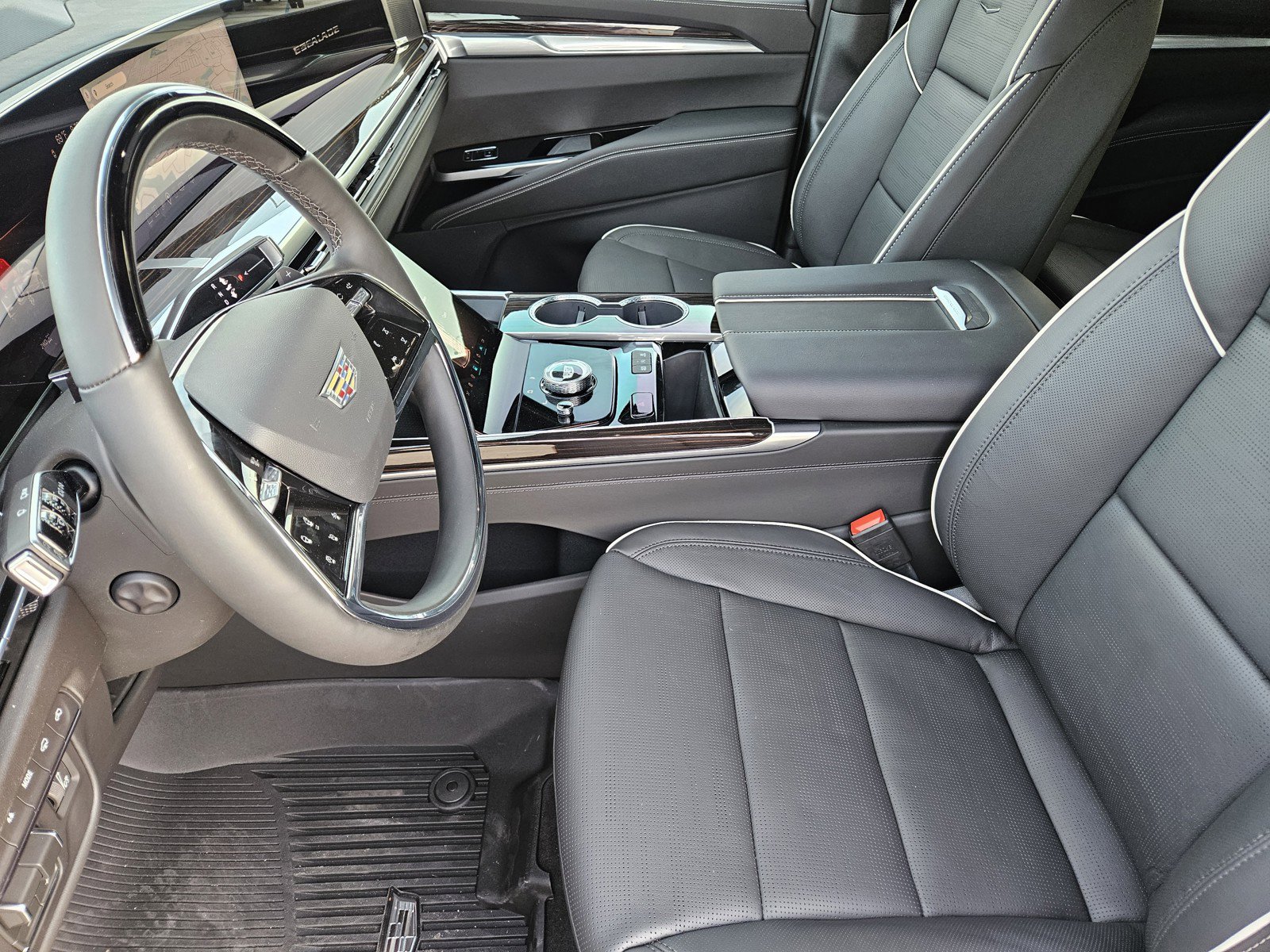 New 2026 Cadillac Escalade Luxury w/ Touring Package image 9