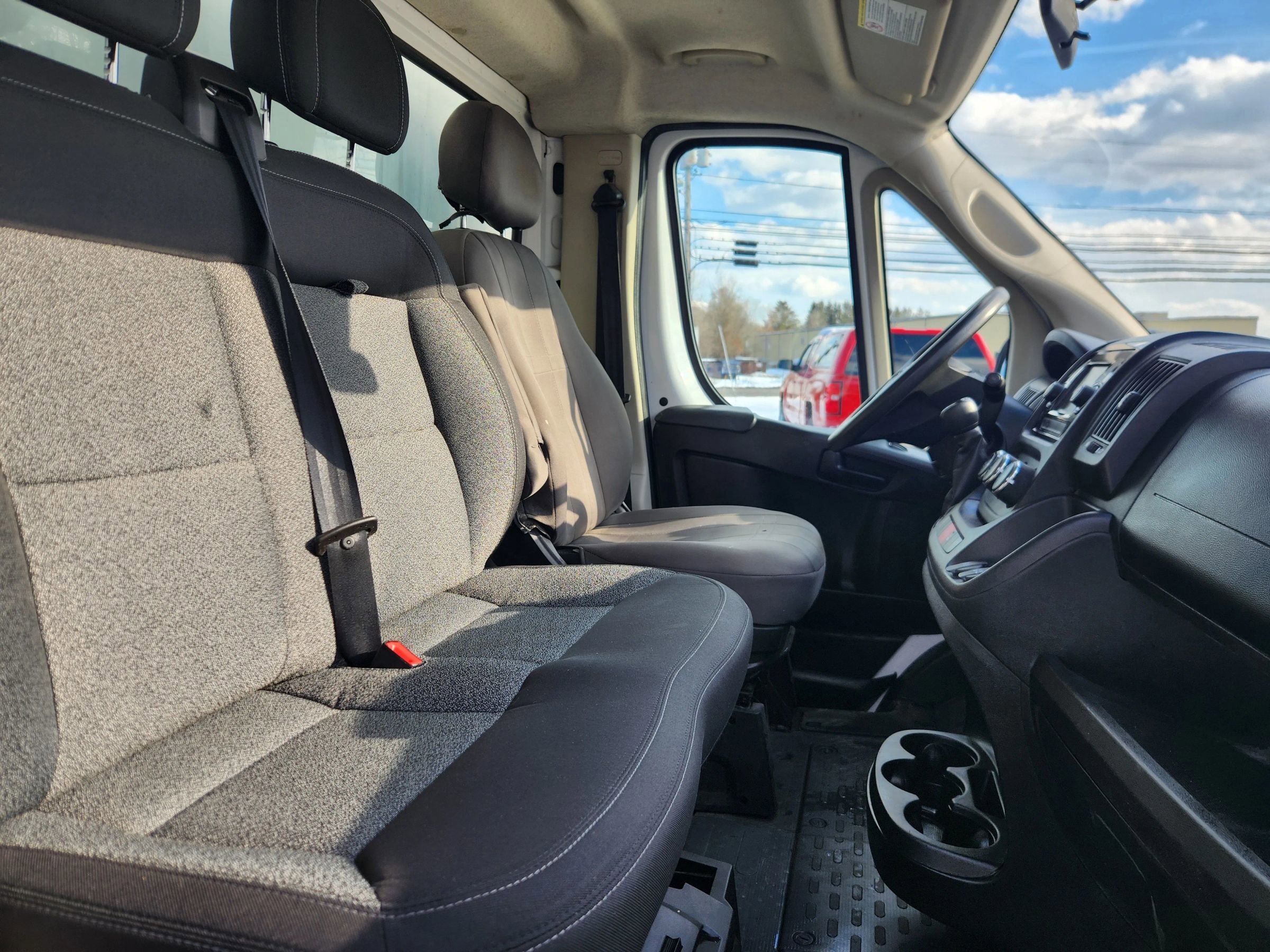 Used 2019 RAM ProMaster 3500 w/ Premium Appearance Group image 33