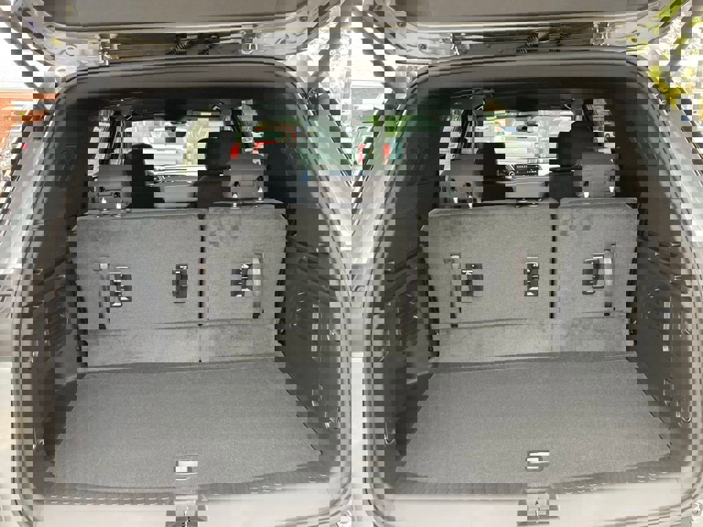 New 2026 Chevrolet Traverse LT w/ Driver Confidence Package image 25