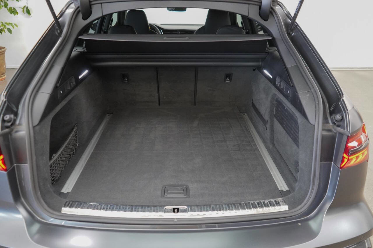 Used 2022 Audi RS 6 image 71