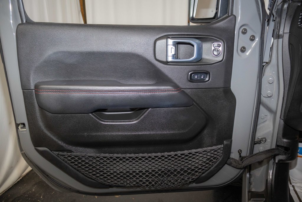 Used 2022 Jeep Gladiator Rubicon w/ LED Lighting Group AWD/4WD image 11