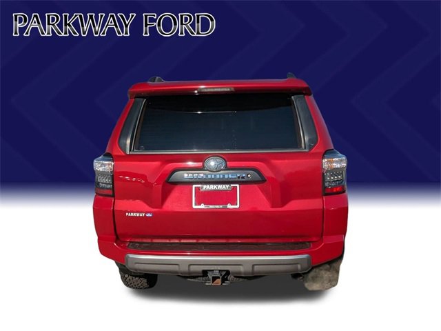 Used 2020 Toyota 4Runner 4WD image 6