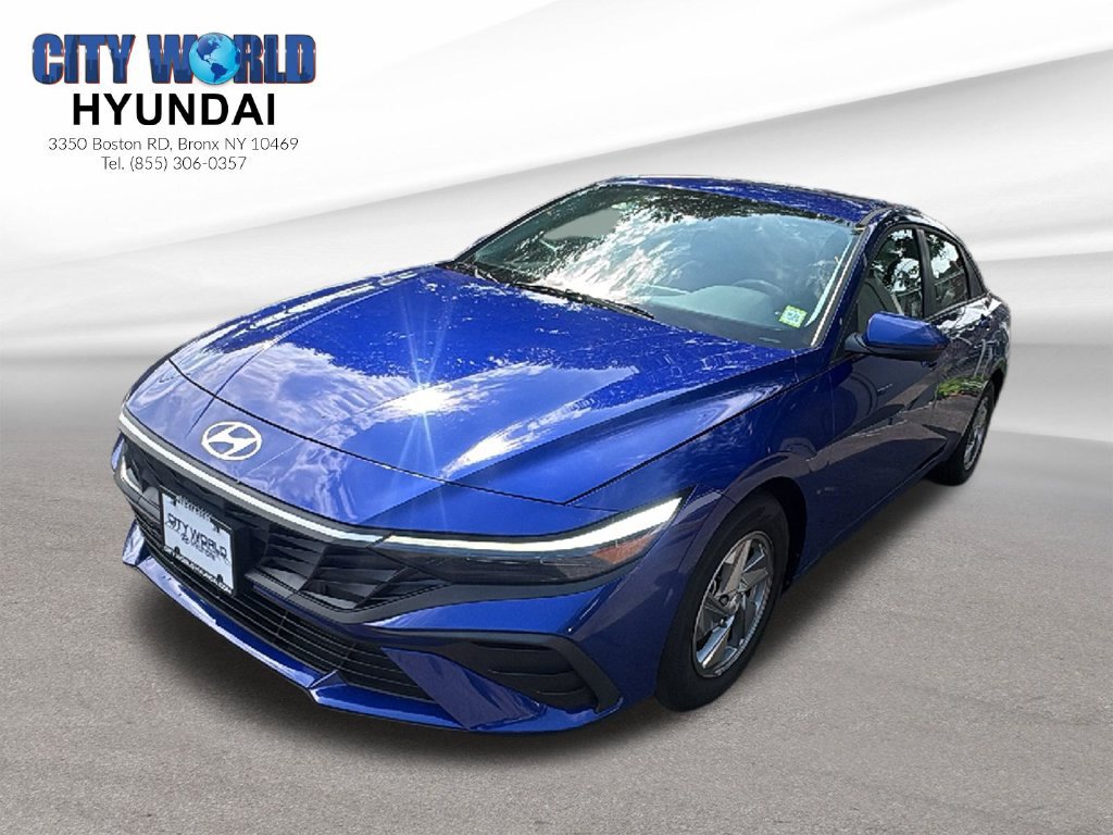 Used 2025 Hyundai Elantra SE