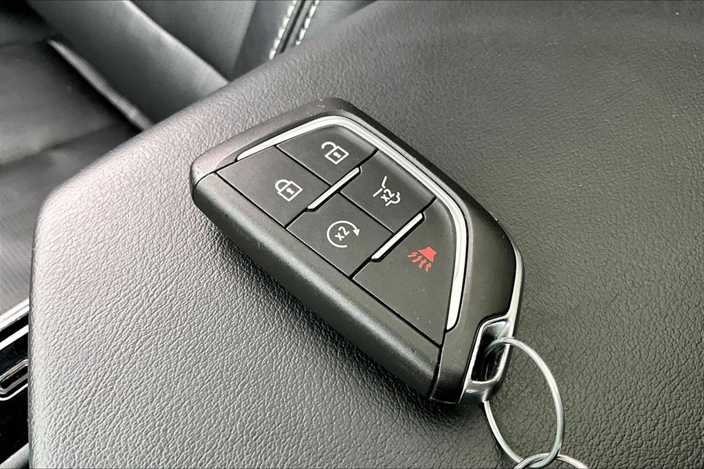 Certified 2024 Cadillac Lyriq Luxury RWD image 10