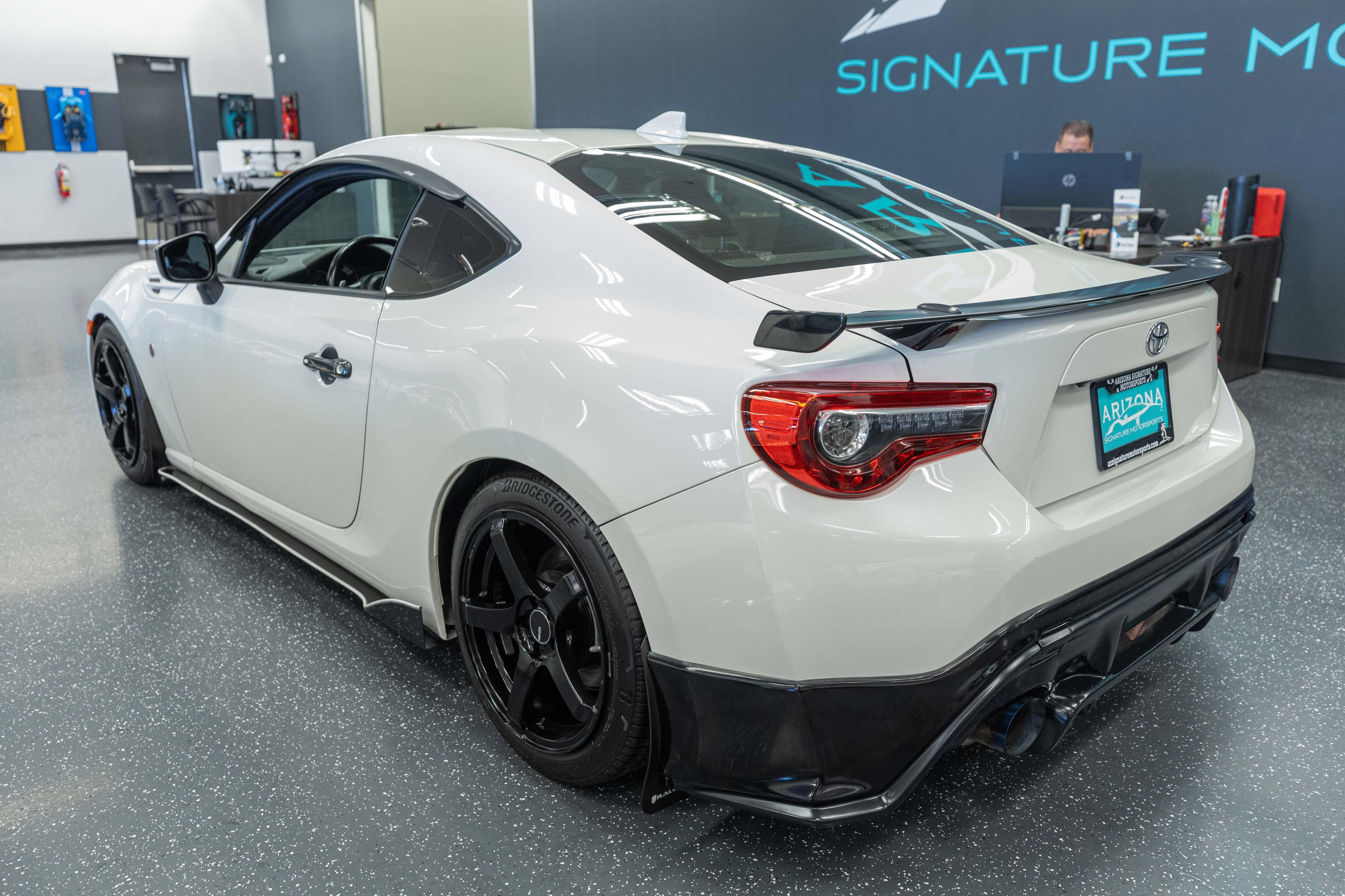 Used 2018 Toyota 86 RWD image 6