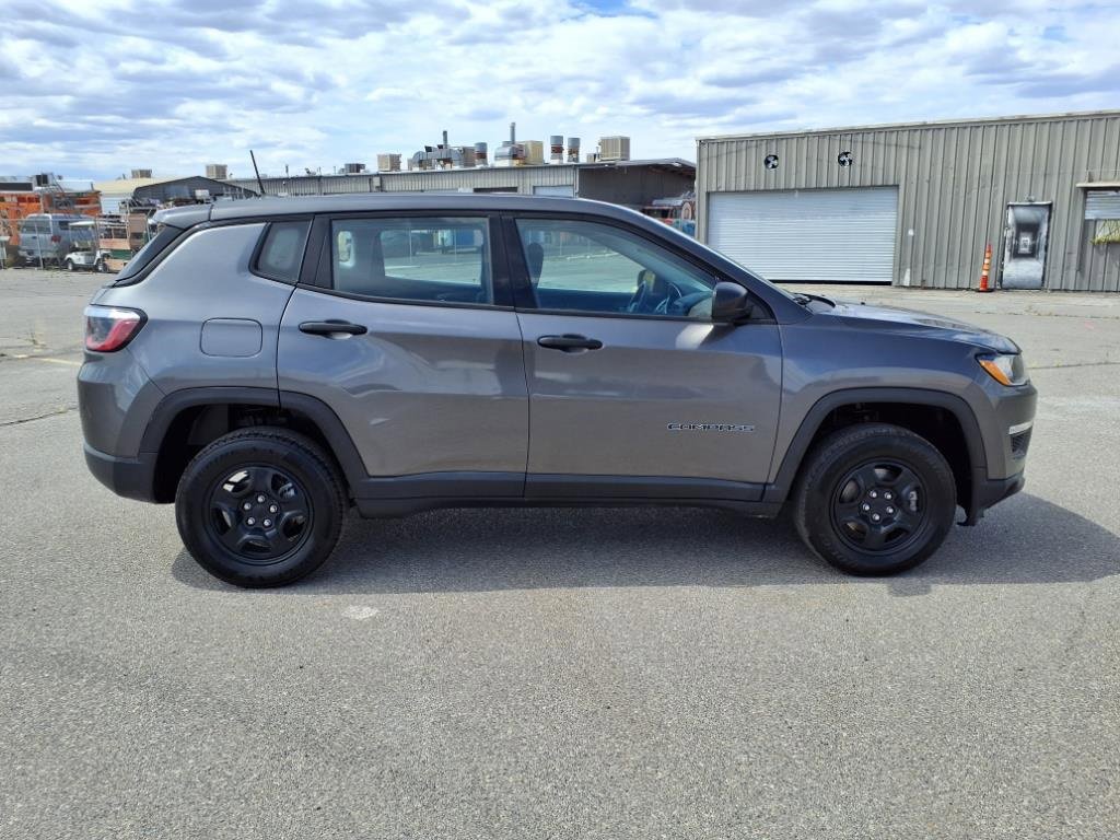 Used 2021 Jeep Compass Sport image 4
