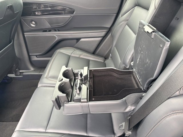 Used 2024 Lincoln Nautilus Premier w/ Equipment Group 102A image 31