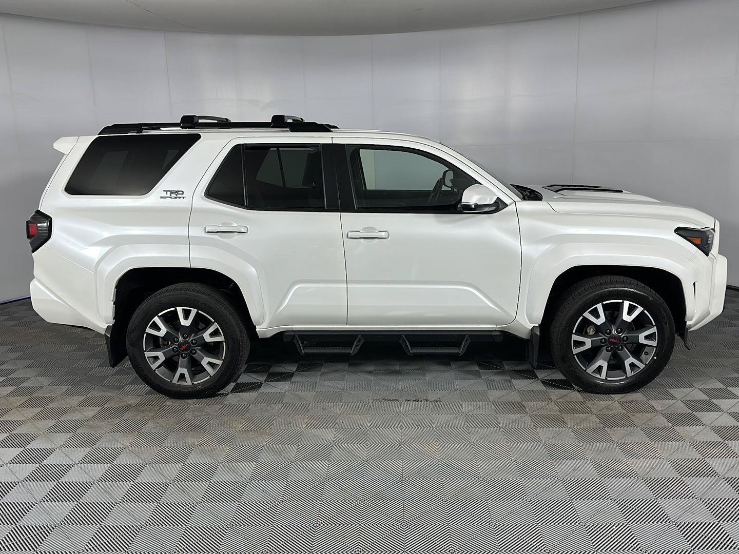 Used 2025 Toyota 4Runner TRD Sport AWD/4WD image 26