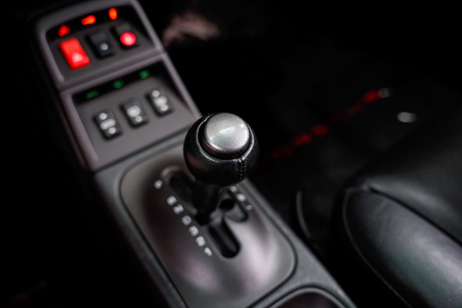 Used 1998 Porsche 911 Carrera S RWD image 18