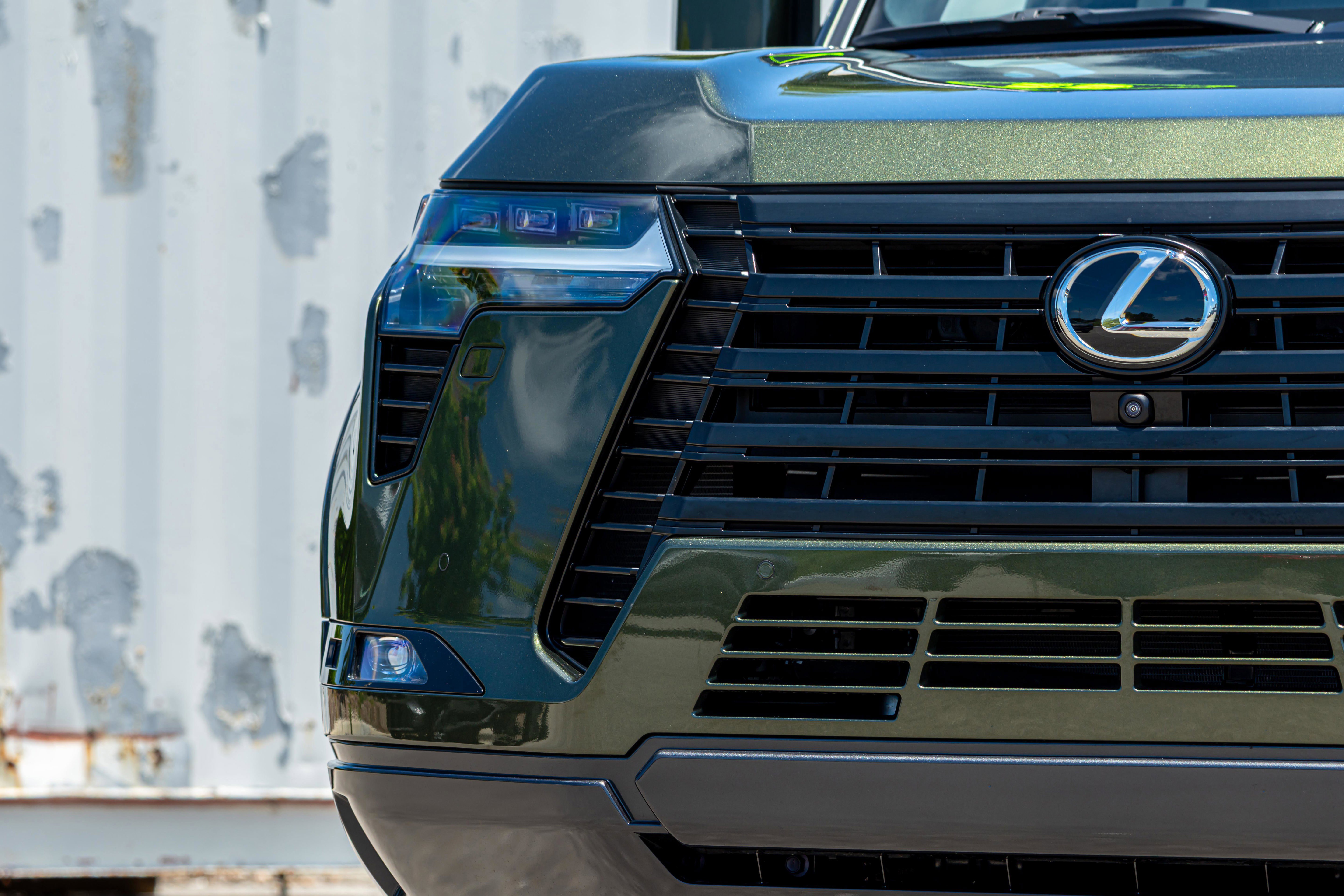 Used 2025 Lexus GX 550 w/ Accessory Package (Z1) AWD/4WD image 10