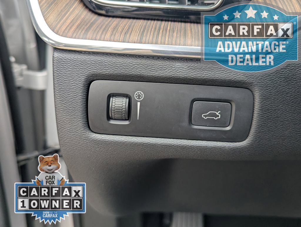 Used 2021 Volvo XC60 T5 Momentum w/ Advanced Package FWD image 16