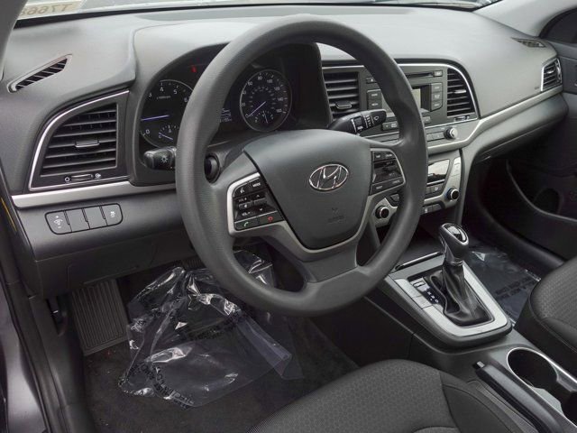 Used 2018 Hyundai Elantra SE image 10