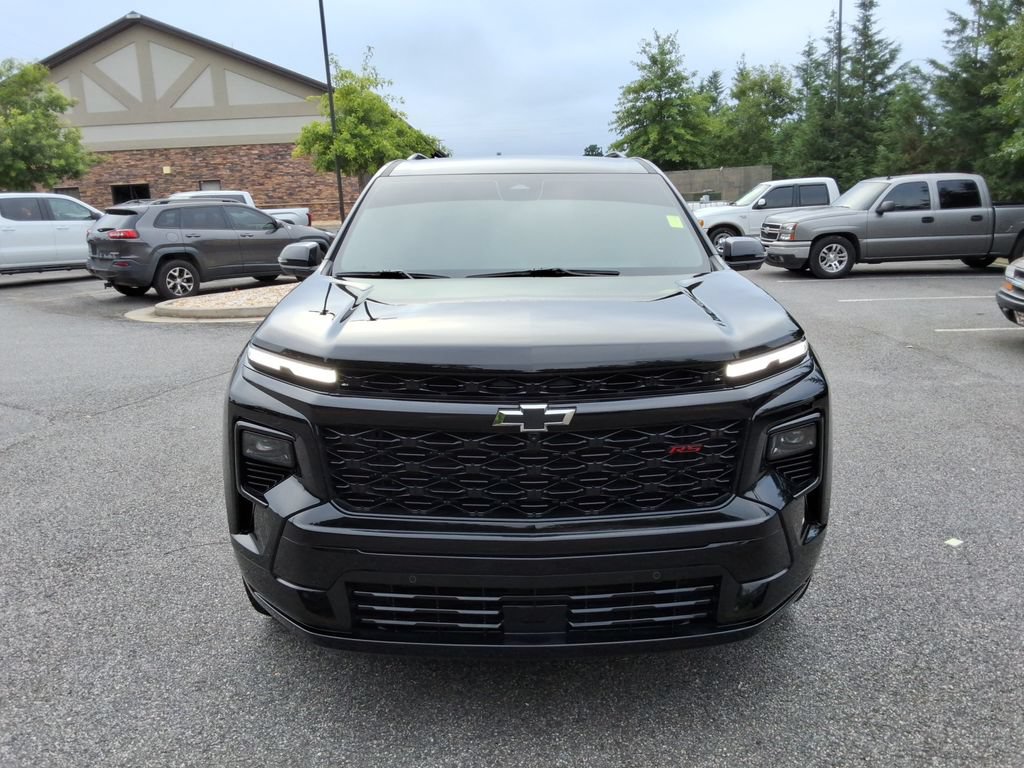 Certified 2026 Chevrolet Traverse RS w/ LPO, Floor Liner Package AWD/4WD image 2