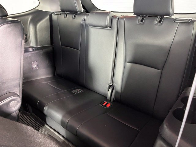 Used 2022 Toyota Highlander XLE AWD/4WD image 36
