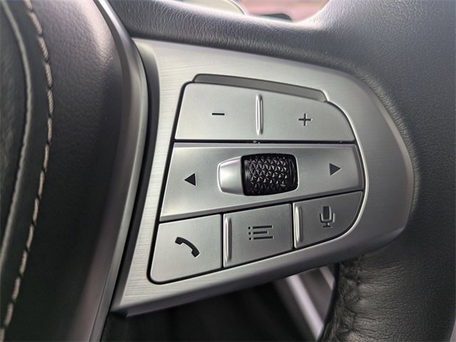 Used 2022 BMW X7 xDrive40i w/ Premium Package image 14