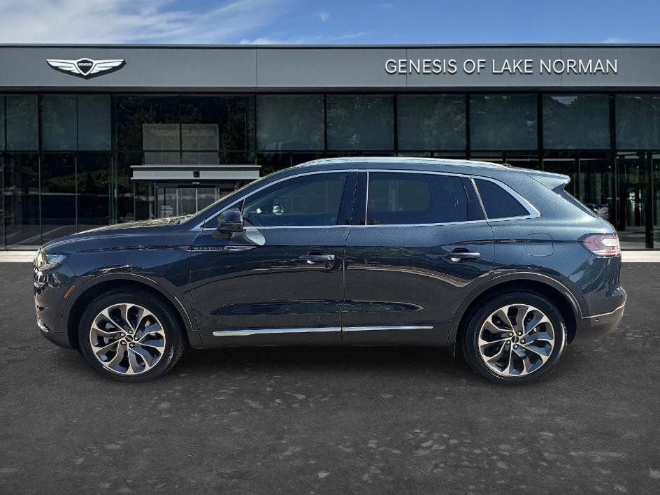 Used 2023 Lincoln Nautilus Reserve w/ Equipment Group 201A FWD image 7