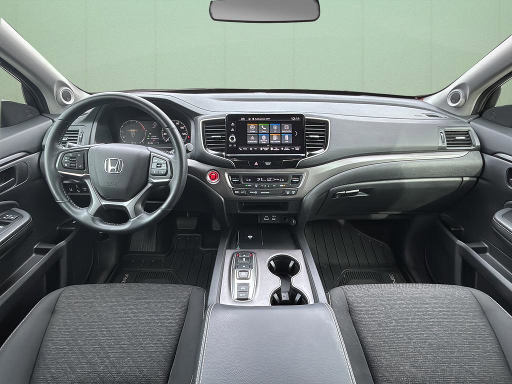 Used 2025 Honda Ridgeline Sport image 24