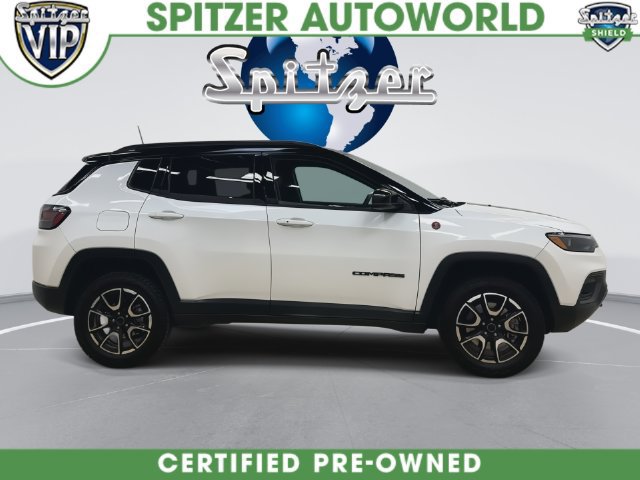Used 2025 Jeep Compass Trailhawk w/ Trailhawk Elite Group AWD/4WD image 4
