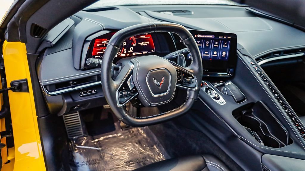 Used 2025 Chevrolet Corvette Stingray Preferred Conv w/ Stealth Interior Trim Package image 22