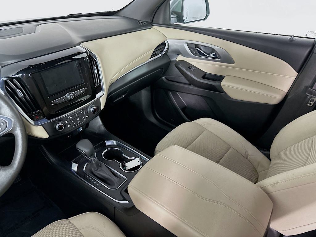 Used 2023 Chevrolet Traverse LS w/ Safety Package FWD image 30