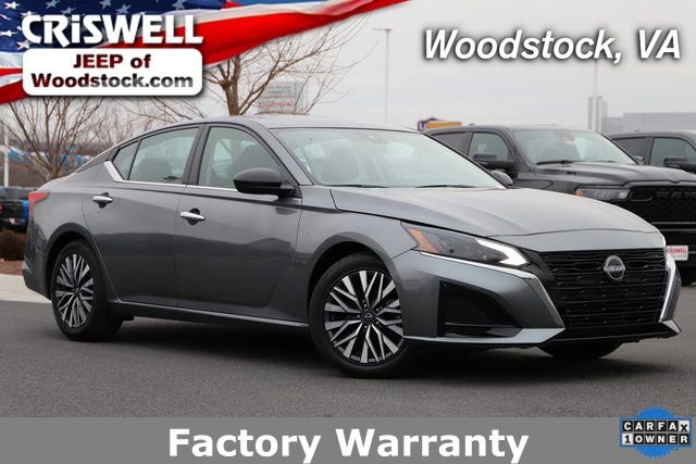 Used 2024 Nissan Altima 2.5 SV