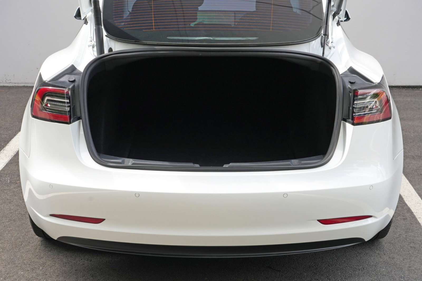 Used 2021 Tesla Model 3 Standard Range Plus RWD image 9
