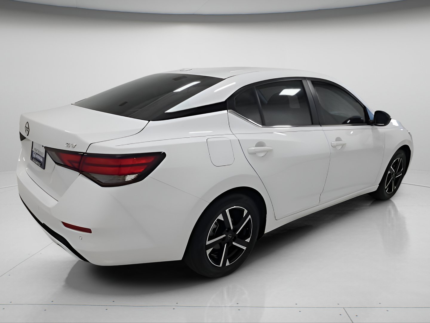 Used 2024 Nissan Sentra SV FWD image 6