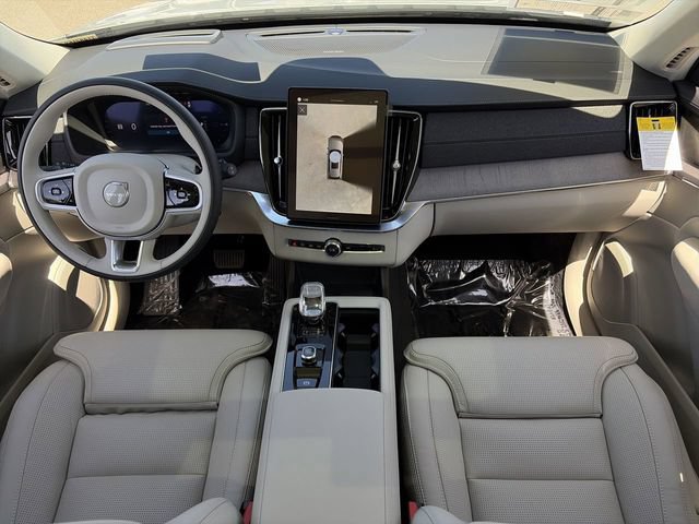 New 2026 Volvo XC90 T8 Ultra w/ Protection Package Premier AWD/4WD image 17