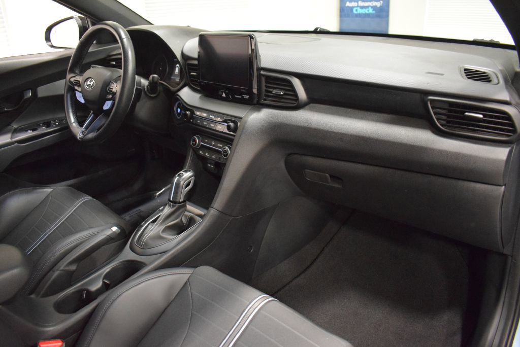 Used 2021 Hyundai Veloster N image 18