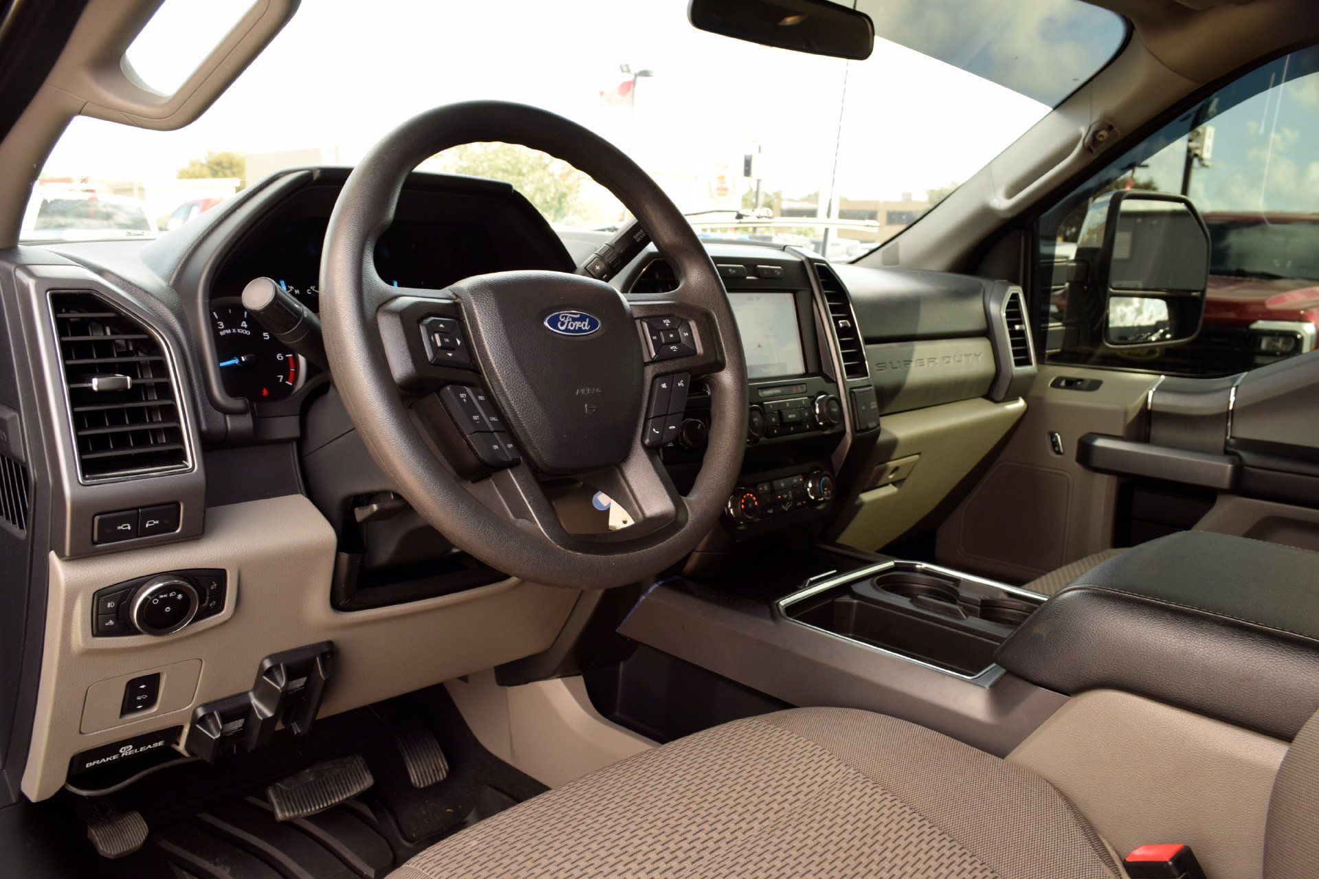 Used 2022 Ford F250 XLT w/ XLT Premium Package AWD/4WD image 14
