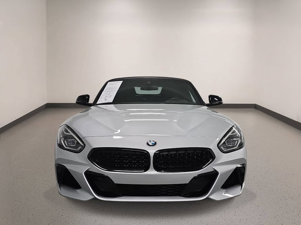 Used 2022 BMW Z4 M40i w/ Shadowloine Package RWD image 9