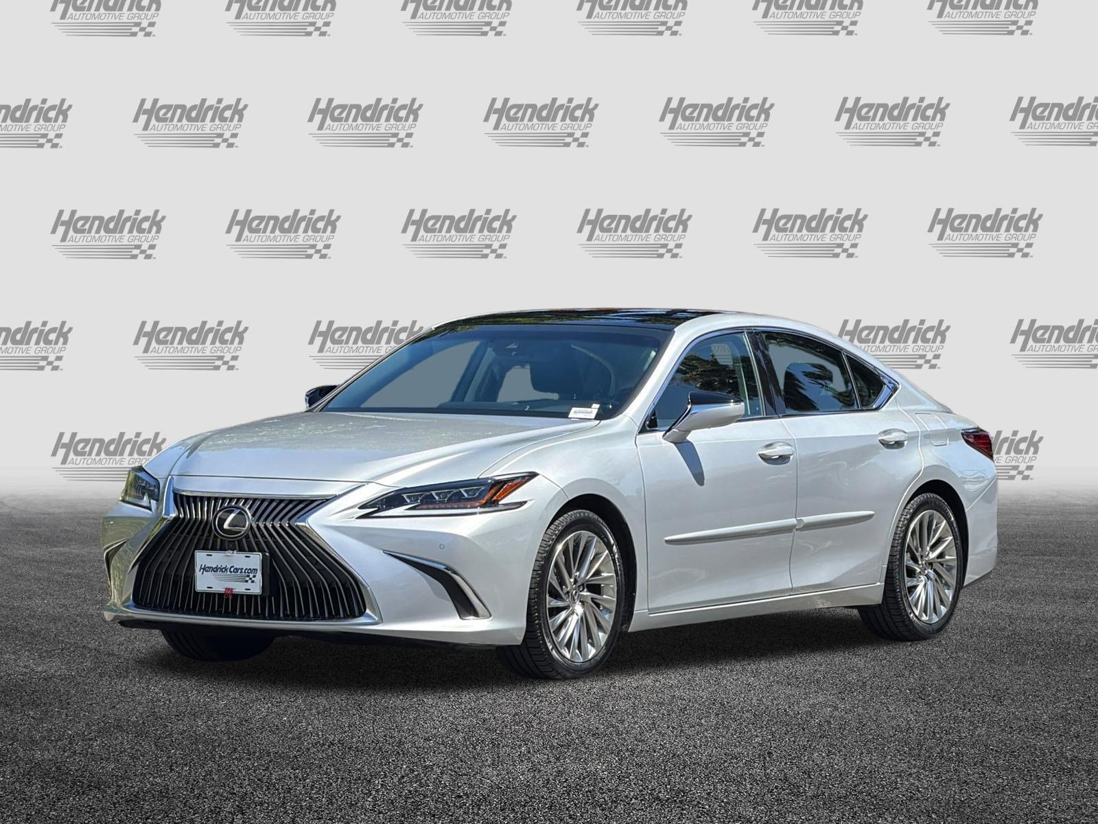Used 2019 Lexus ES 350 Ultra Luxury w/ Accessory Package 2 FWD image 9