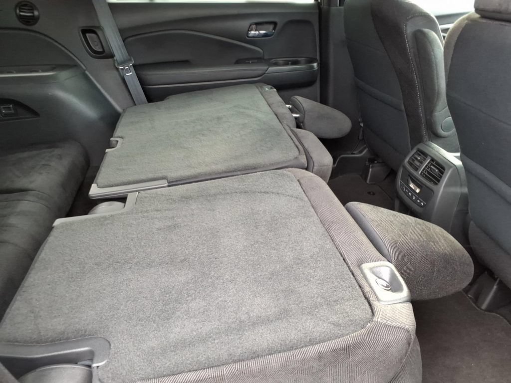 Used 2022 Honda Pilot Sport image 20