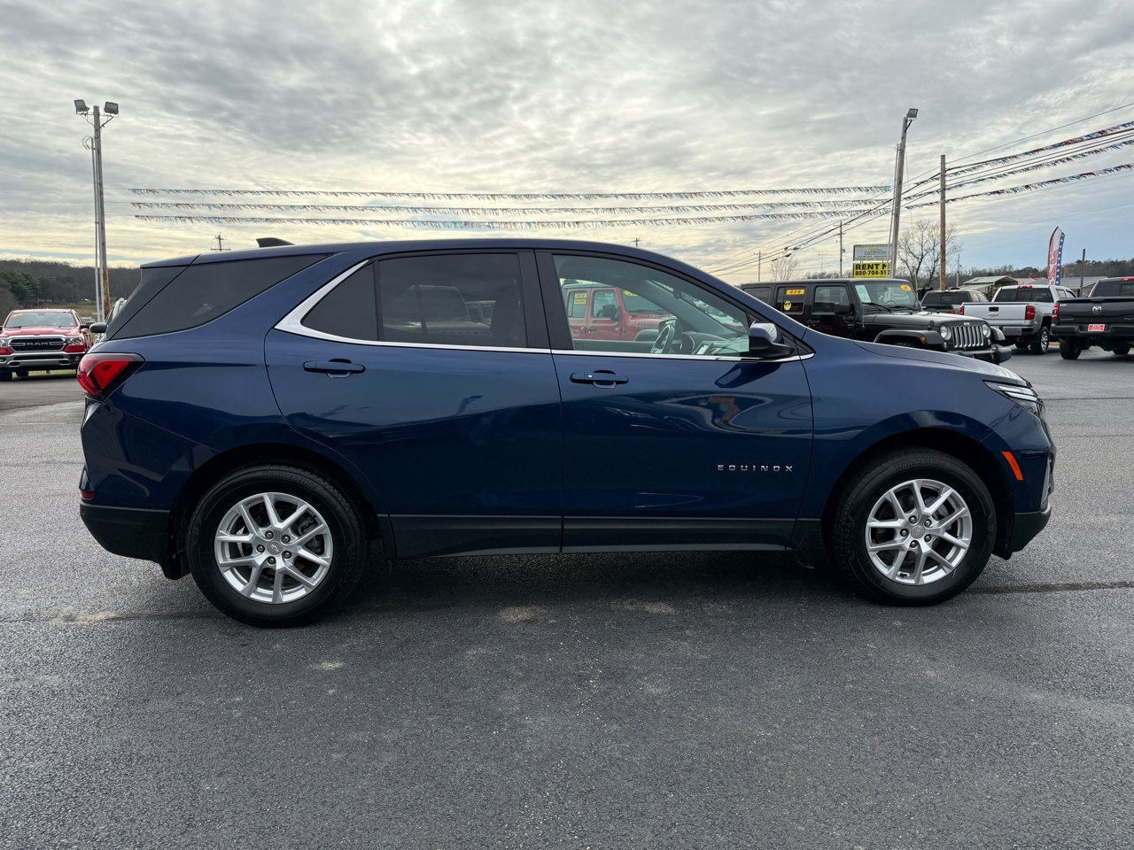 Used 2022 Chevrolet Equinox LT image 6