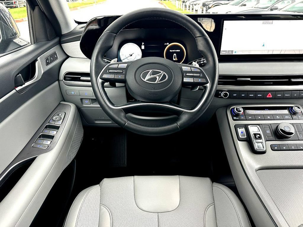 Used 2024 Hyundai Palisade SEL FWD image 24
