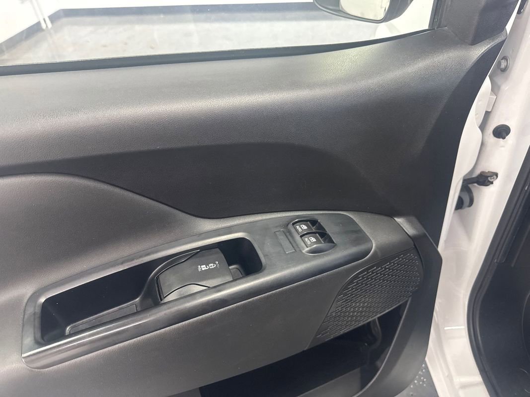 Used 2016 RAM ProMaster City Tradesman SLT w/ Rear Back-up Camera Group image 10