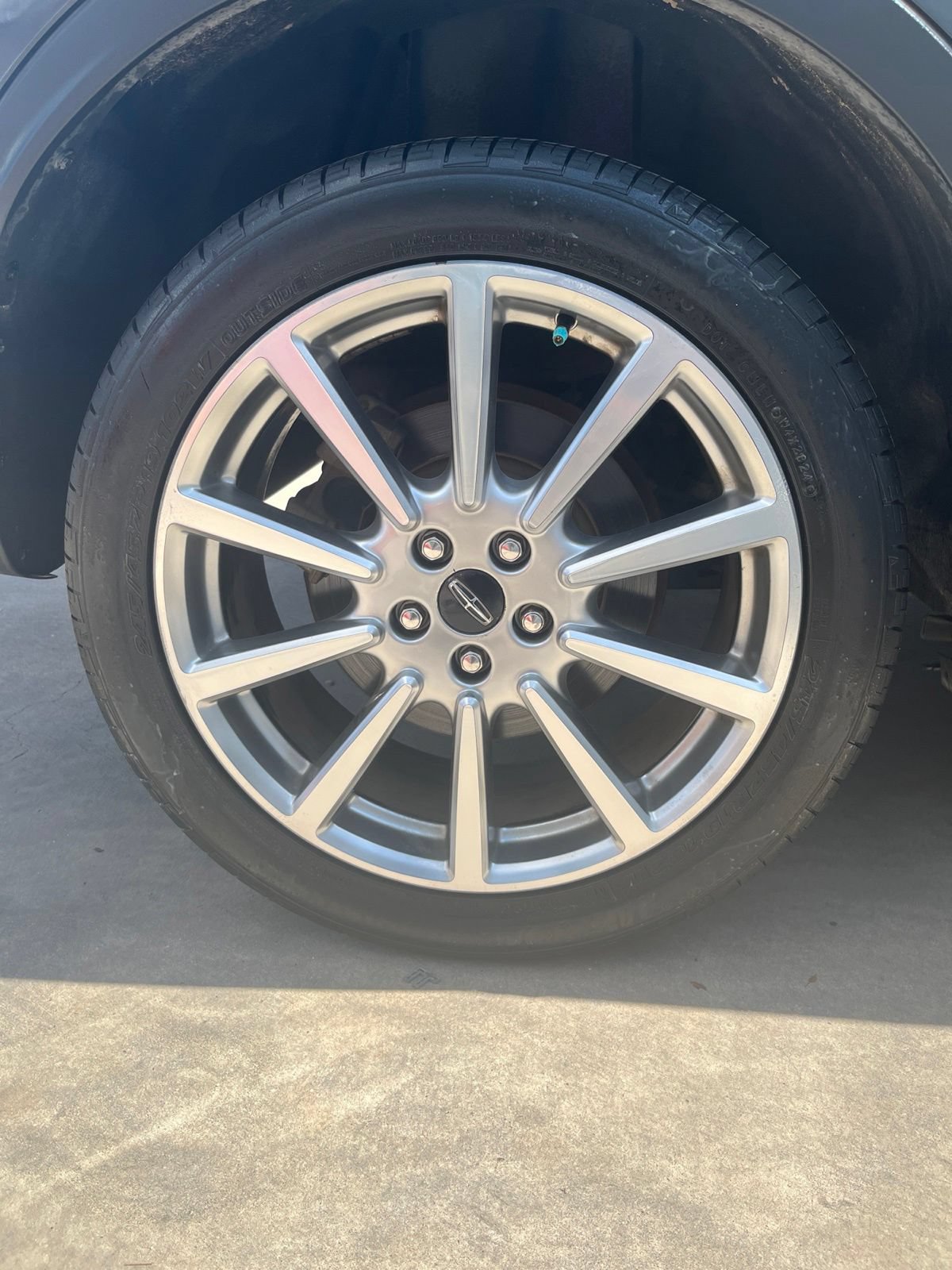 Used 2019 Lincoln MKC Reserve w/ MKC Technology Package FWD image 26