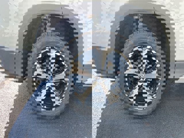 New 2025 Volkswagen Tiguan SE image 21