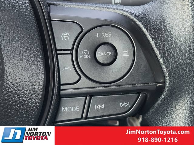 Used 2025 Toyota Corolla LE FWD image 28