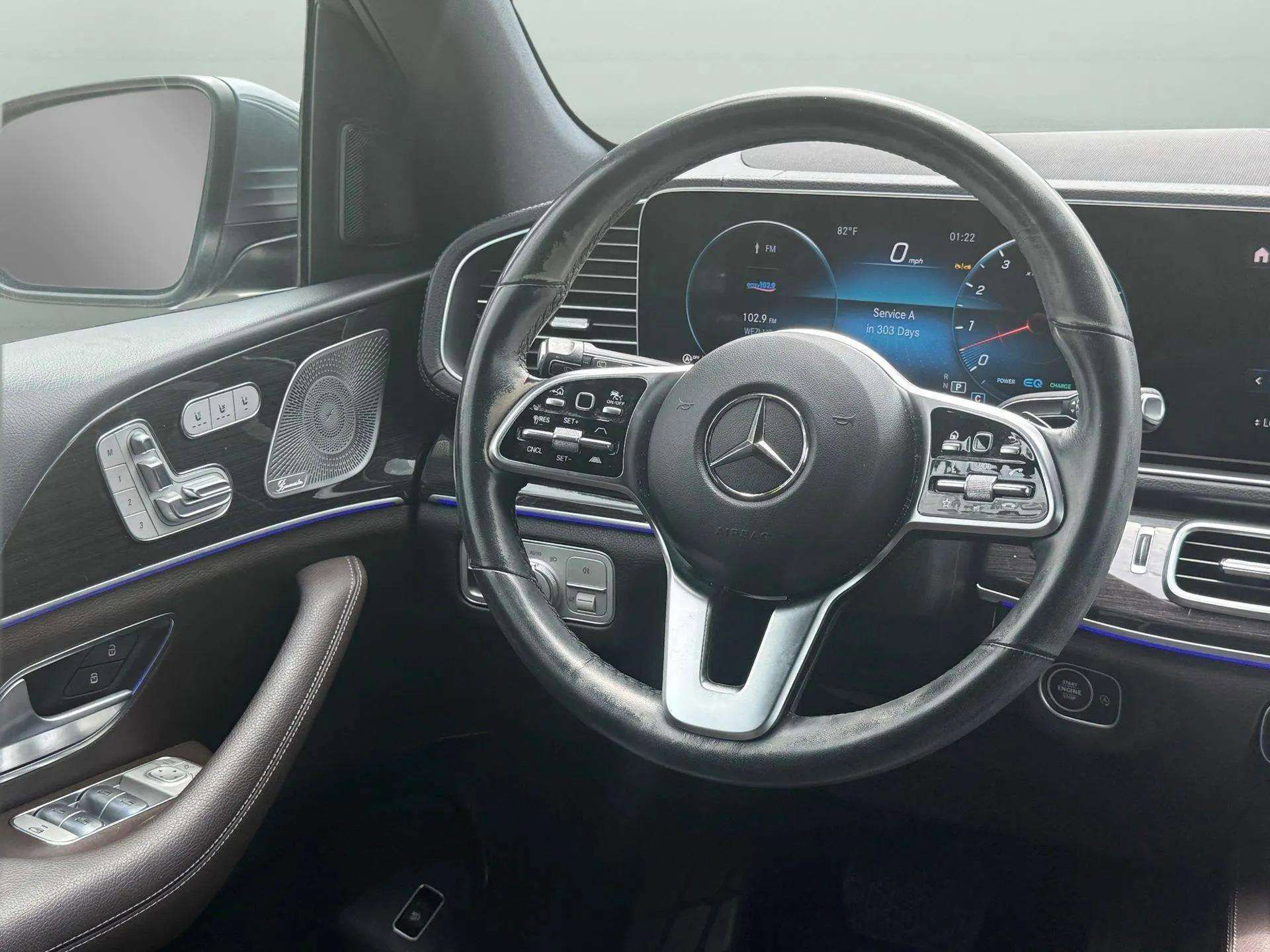 Used 2023 Mercedes-Benz GLS 450 4MATIC image 31