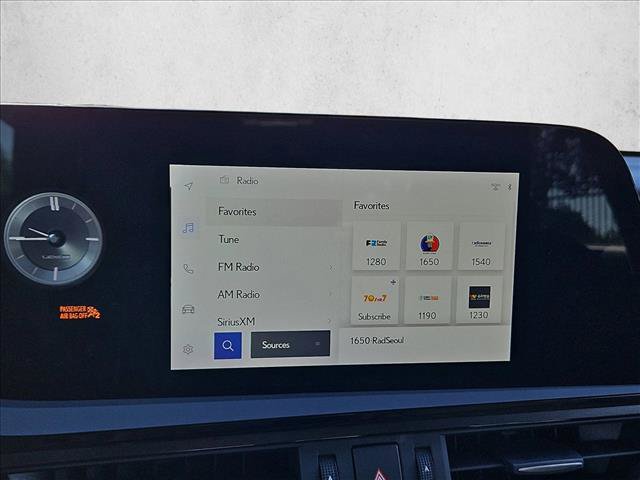 Used 2024 Lexus ES 350 FWD image 15